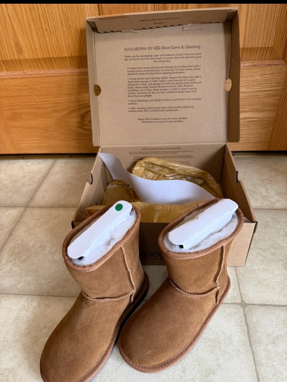 Koolaburra by UGG Girls Boots Size 11